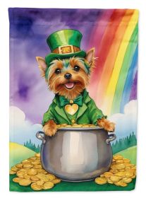 Silky Terrier St Patrick's Day Garden Flag Mailbox Flag Decorative Yard Flag Banner Outside Patio Artwork Yard Flower Beds, Garden Size, Multicolor